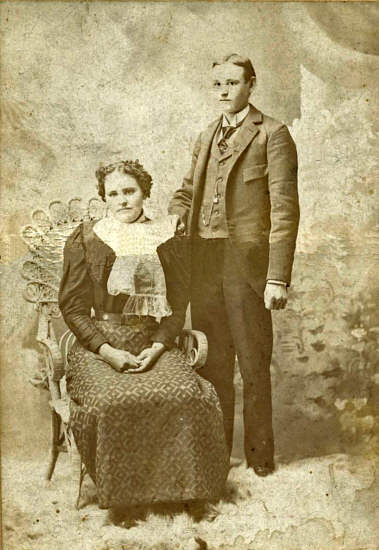  Nellie and Felix Setser 